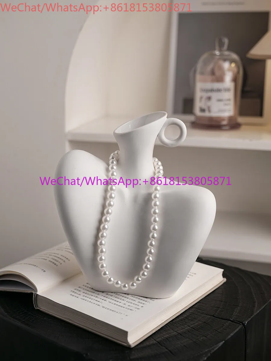 Ceramic art pieces, living room flower arrangement, niche design sense, TV wine cabinet entrance decoration