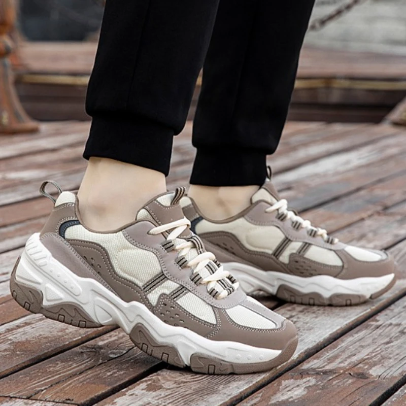 

Men's Sports Shoes Multi-color Fashionable Low Heel Low-top New Hit Item for Spring Casual Walking Outdoor Use for The Elderly.
