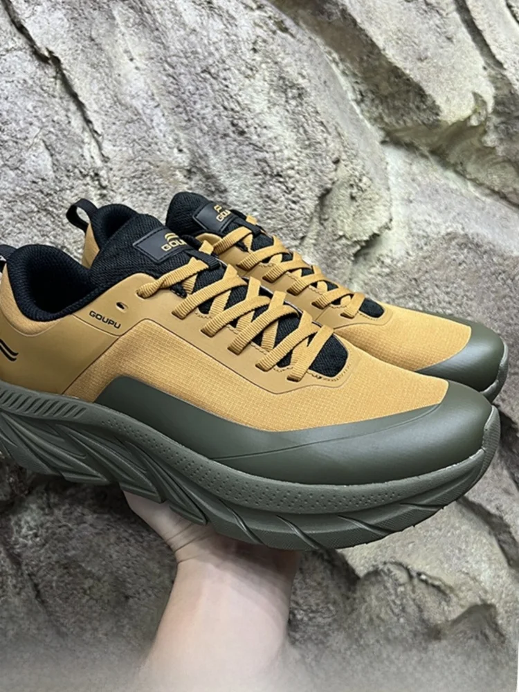 

Lightweight Outdoor Men's Hiking Shoes Anti-slip Wear-resistant Breathable Upper Durable Rubber Outsole