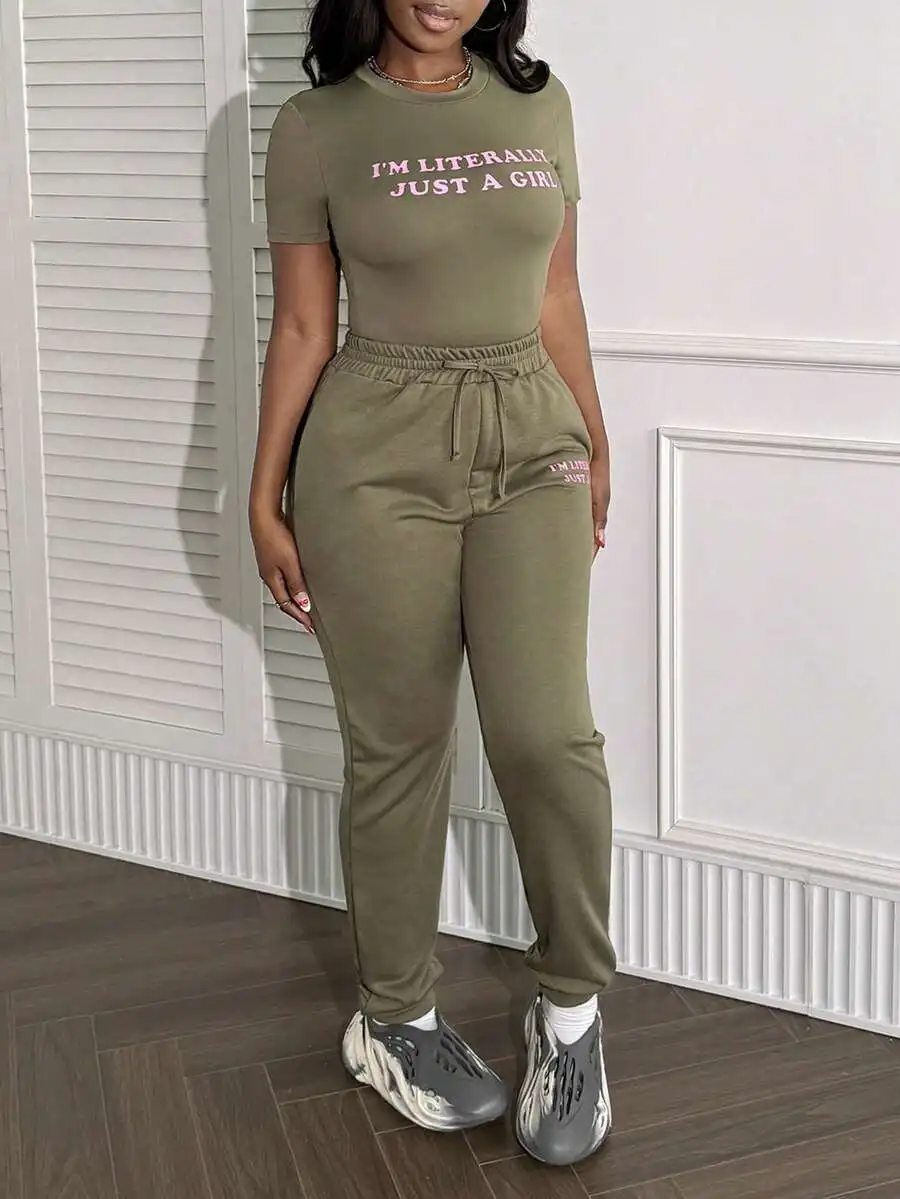 Set da Donna con Top a Maniche Corte con Stampa e Pantaloni con Coulisse per l'Autunno