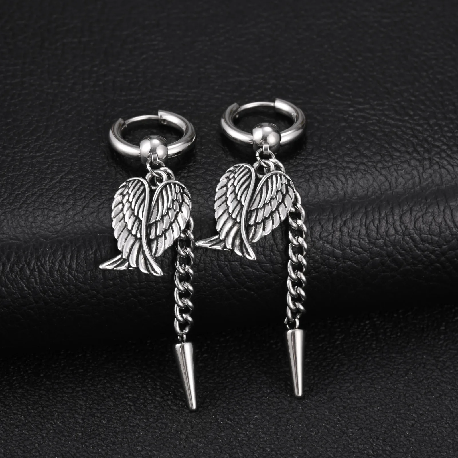 Punk-Flügel-Creolen für Männer, Vintage Edelstahl Lange Ketten-Ohrhänger, Antiallergische Durchstechbare Ohrringe Schmuck – Detail 2