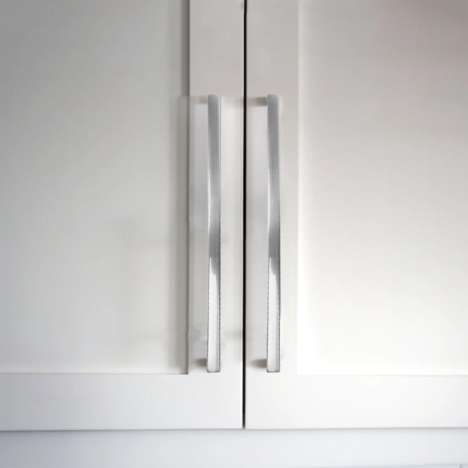 

2pcs Cabinet Handles Metal For Kitchen Cupboard Doors Durable Drawer Pulls Smooth Finish Rustproof Modern Design Cabinet Pulls
