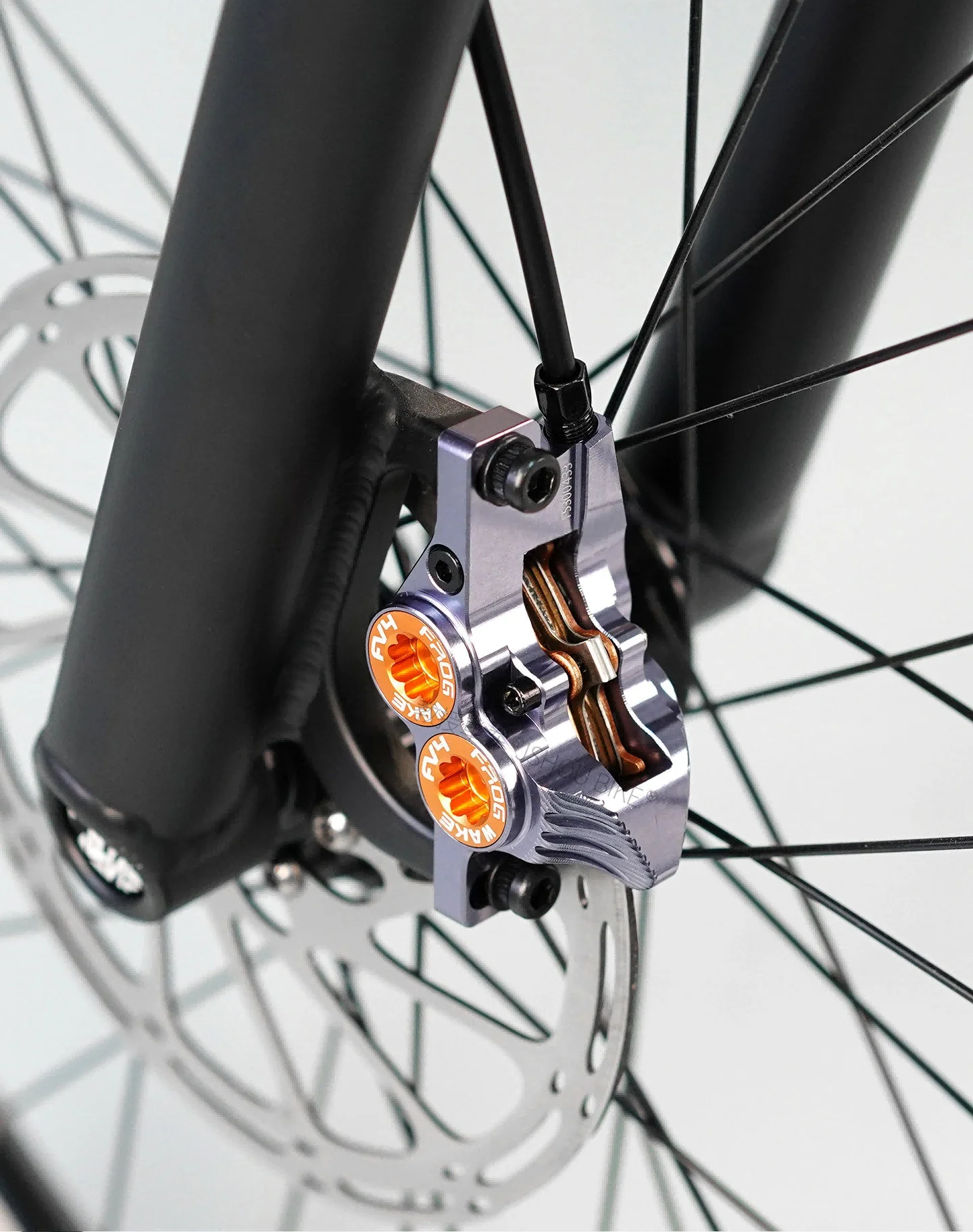 FROG WAKE FW900 MTB Hydraulische Scheibenbremse 4 Kolben 950/1650mm Vorne und Hinten Passend für Shimano Surron MAGURA Fahrrad-Bremsen-Kit – Detail 9