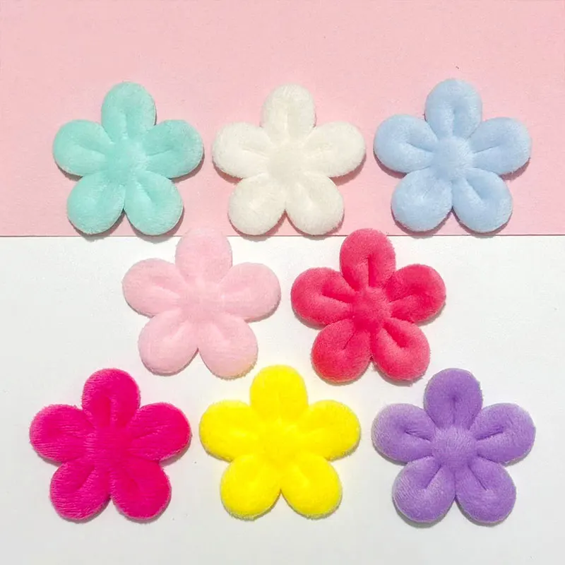 50 Stück 4,5 cm Plüsch-Applikationen mit fünf Blütenblättern, gepolstert, für DIY-Haarspangen, Kleidung, Schuhe, Mützen, Dekorationen, Patches für kreatives Basteln – Detail 7