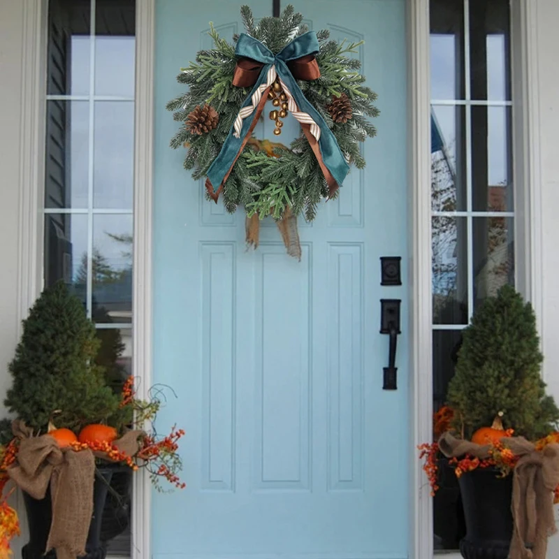 Decoraciones navideñas, corona de pino Norfolk de 18 pulgadas con campanas y cinta, ancho verde de pino Artificial para pared de mesa del hogar