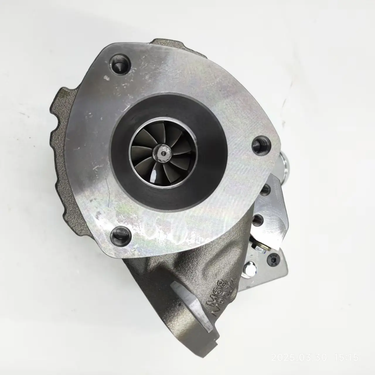 

Accessories Factory2.2T Turbocharger FB3Q-6K682-AB 831157-0002