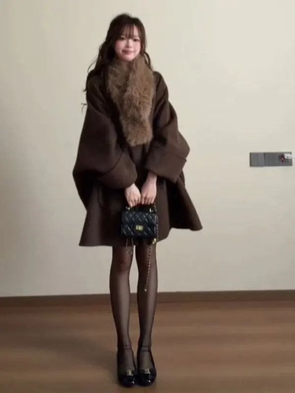 

Retro Gentle Sle Mid-Length Woolen Coat Korean Version Loose Fit Long Sve Button Detailing Faux Fur Lined Pure Color