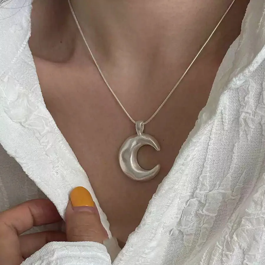 

1pc Necklace For Women Moon Fashion Minimalist Pendant Necklace Cute Charm Necklace Birthday Gift