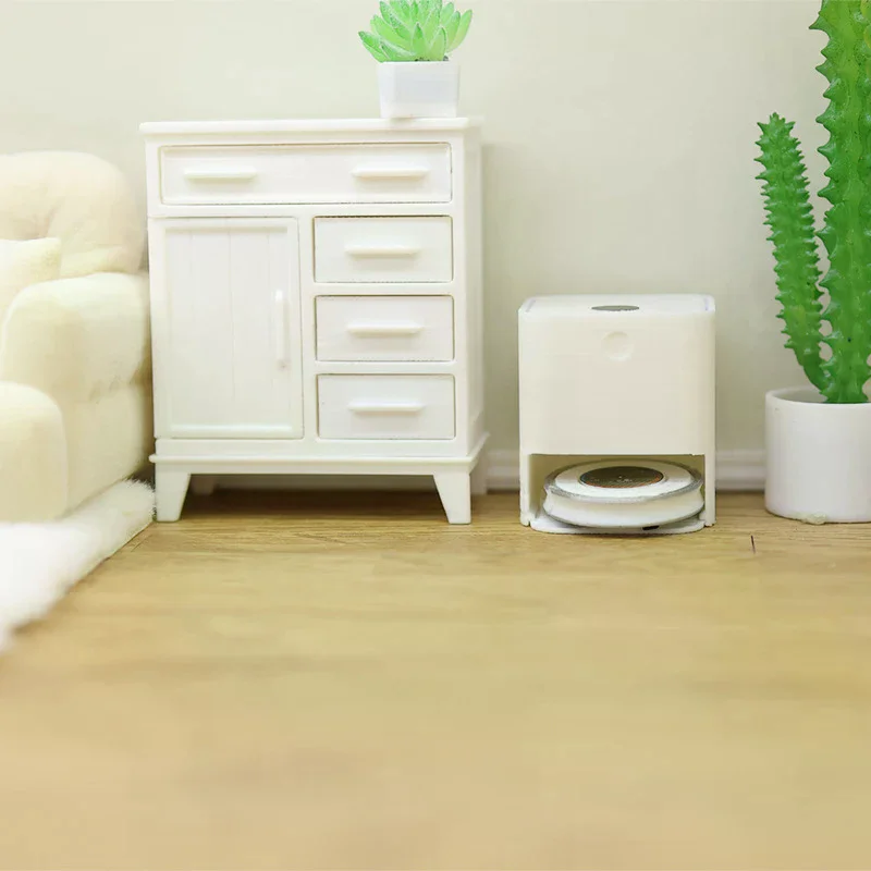 1/12 Dollhouse Simulation Mini Robotic Vacuum Cleaner Model Dollhouse Furniture Decoration Doll House Mirco Scene Accessories
