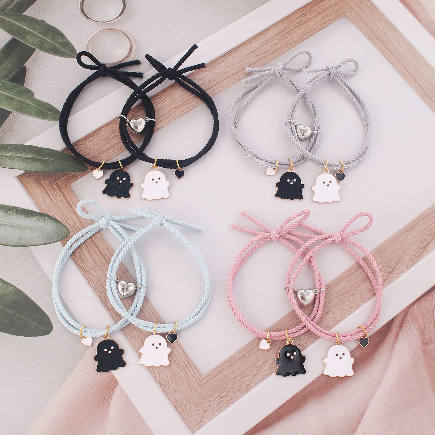 1 Pair Romantic Couple Heart Magnetic Attracting Bracelets For Girl Cute Cartoon Ghost Pendant Bracelet Friendship Gift