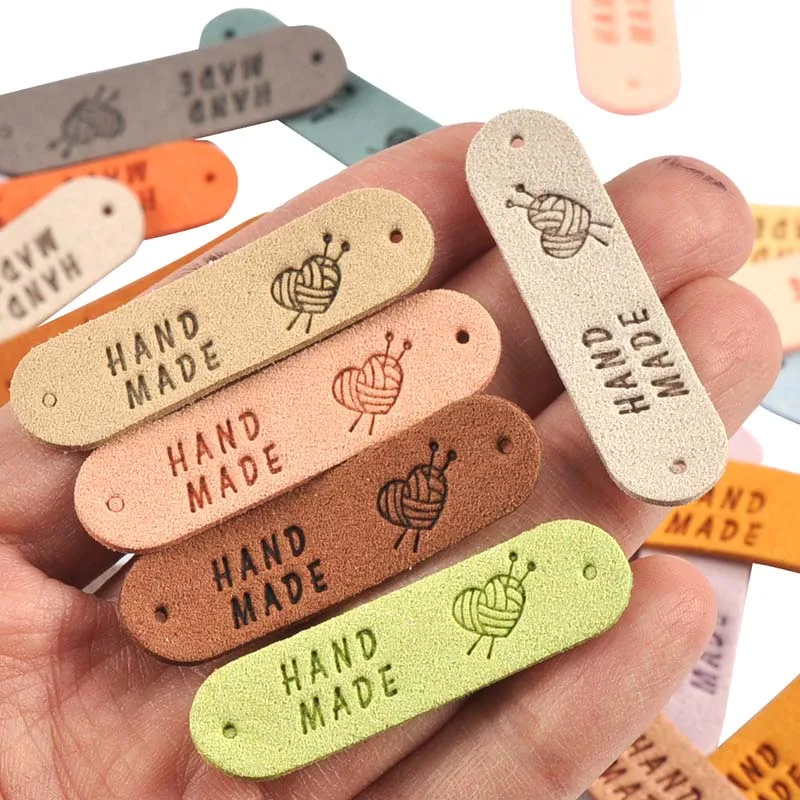 20Pcs 4.5x1.2cm 15color Heart Embossed Leather Labels Sewing Garment Accessories Clothes Tags Handmade Material DIY Crafts C4017