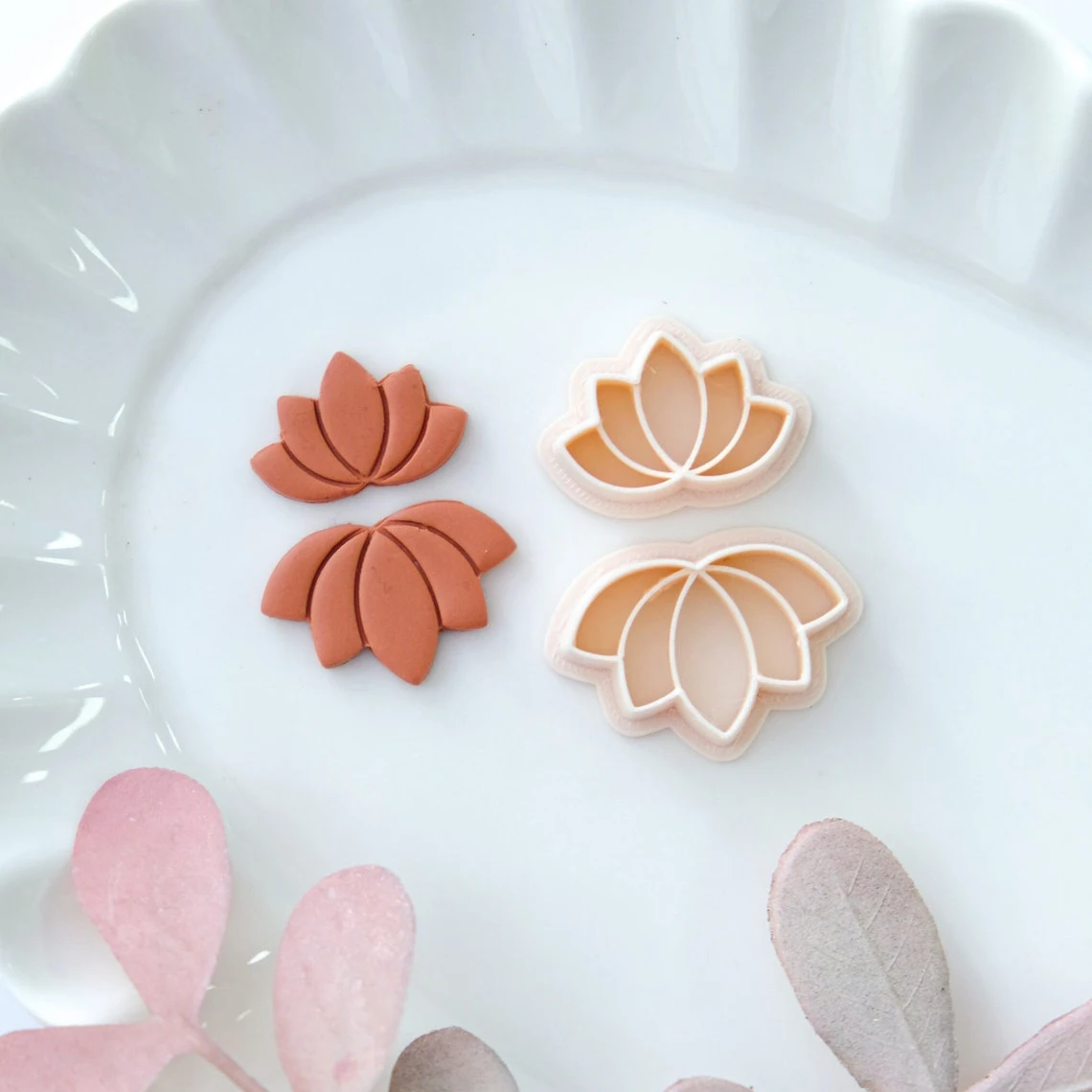 Flower Lotus Polymer Clay Cutter Floral Embossed Soft Pottery Molds Earring Jewellery Pendant Making Cutting DIY Clay Hand Tools