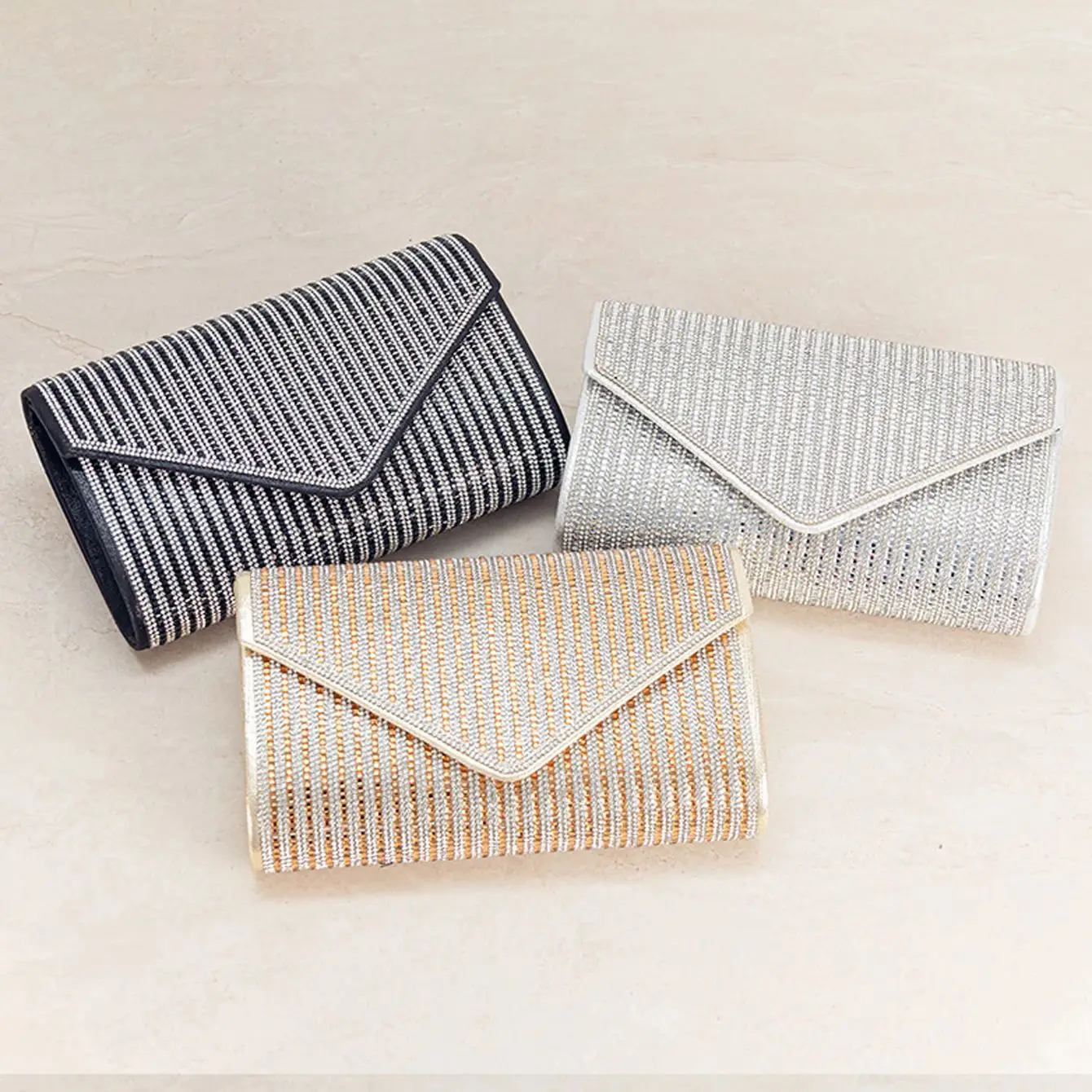 

Luxury Diamond Clutch Bag Sparkling Rhinestone Evening Bag Wedding Cheongsam Handbag Dinner Party Banquet with Chain Dress Bags