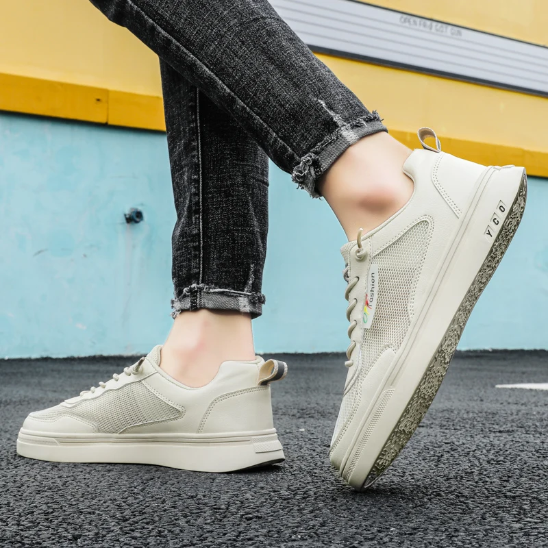 

Men's Sneakers with Solid Color Patchwork Mesh Upper Laces Simple Design Suitable for All Seasons Low Heel Flat Vulcanized Sole.