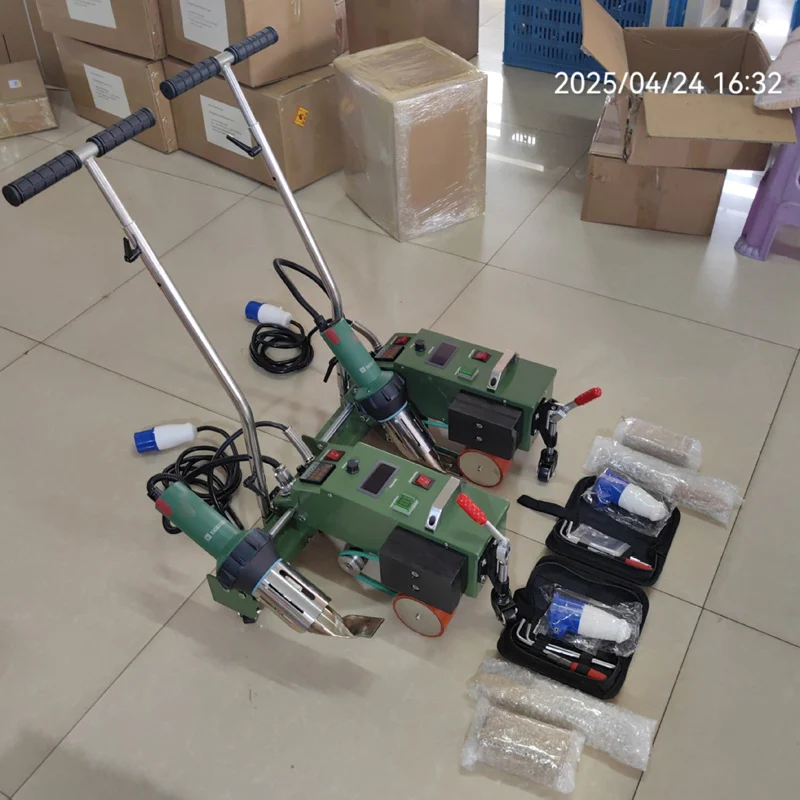Portable Automatic Hot Air Roof Welding Machine for TPO PVC EVA PIB Bitumen Membranes Industrial Welder with Temperature Control