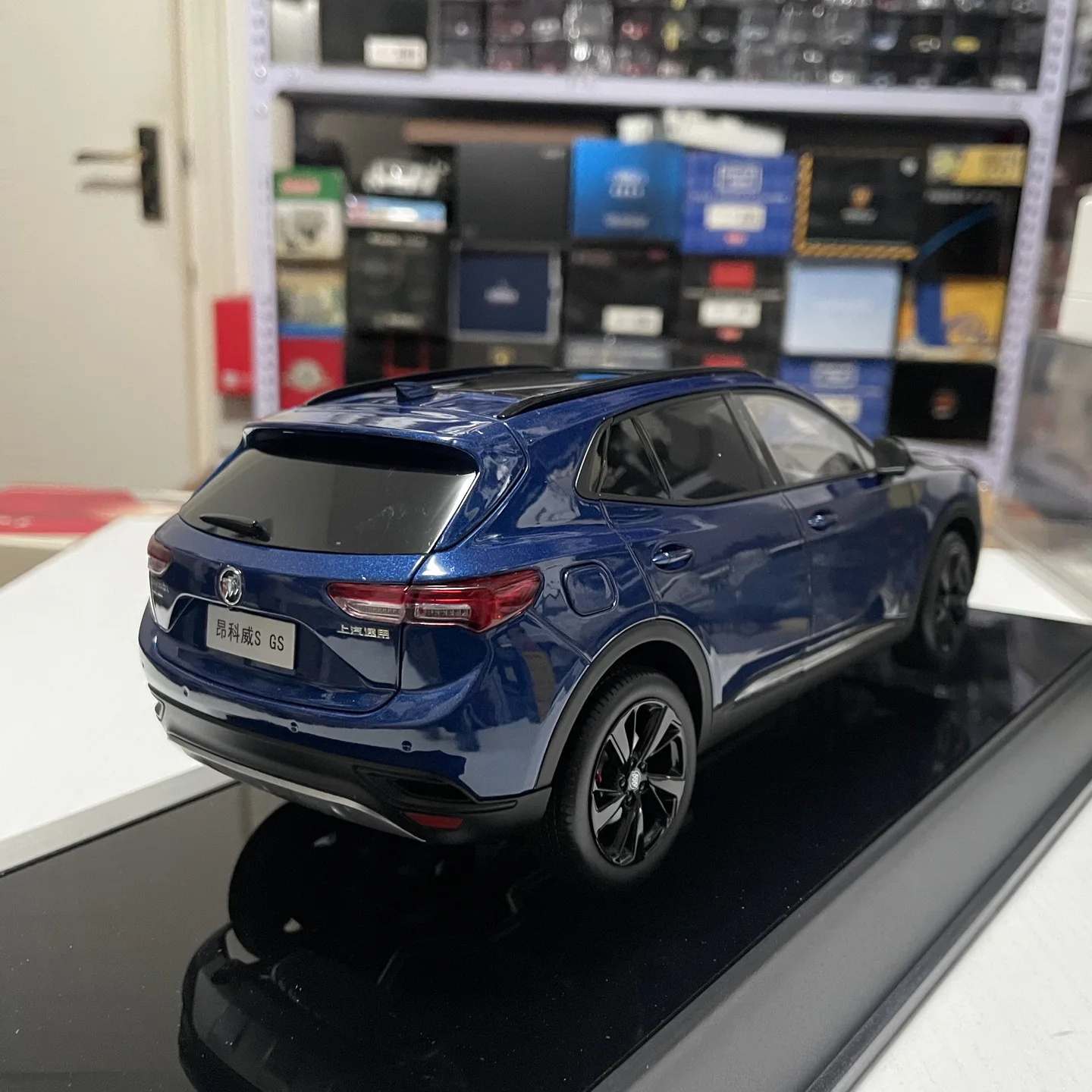 مقياس 1:18 مصنوع من خليط معدني بويك ENVISON S GS PULS 652T ألعاب سيارات نموذج كلاسيكي للحنين هدايا تذكارية للكبار عرض ثابت