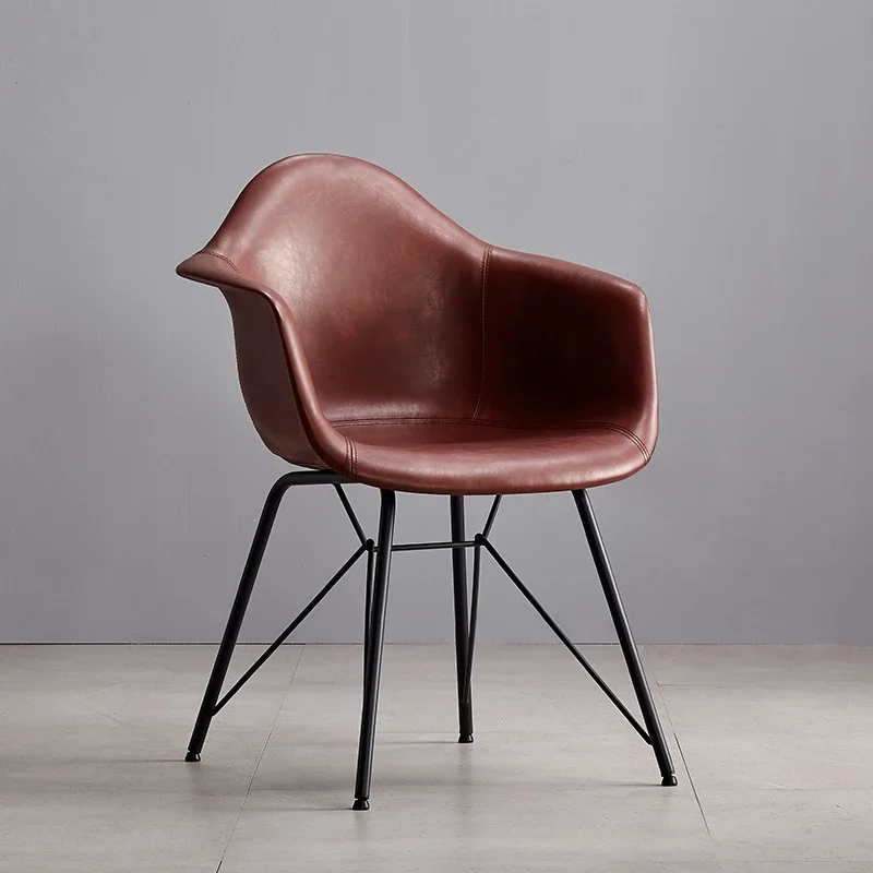 طقم كراسي غرفة الطعام المعدنية كرسي فاخر إسكندنافي كرسي بذراعين بسيط للاسترخاء أثاث منزلي محمول أثاث صالة تشيس