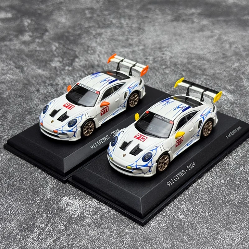 

Minichamps, литой под давлением масштаб 1:64, 911 (992) GT3 RS 2024, имитация сплава, коллекция моделей автомобилей, сувенирное украшение, подарочный дисплей