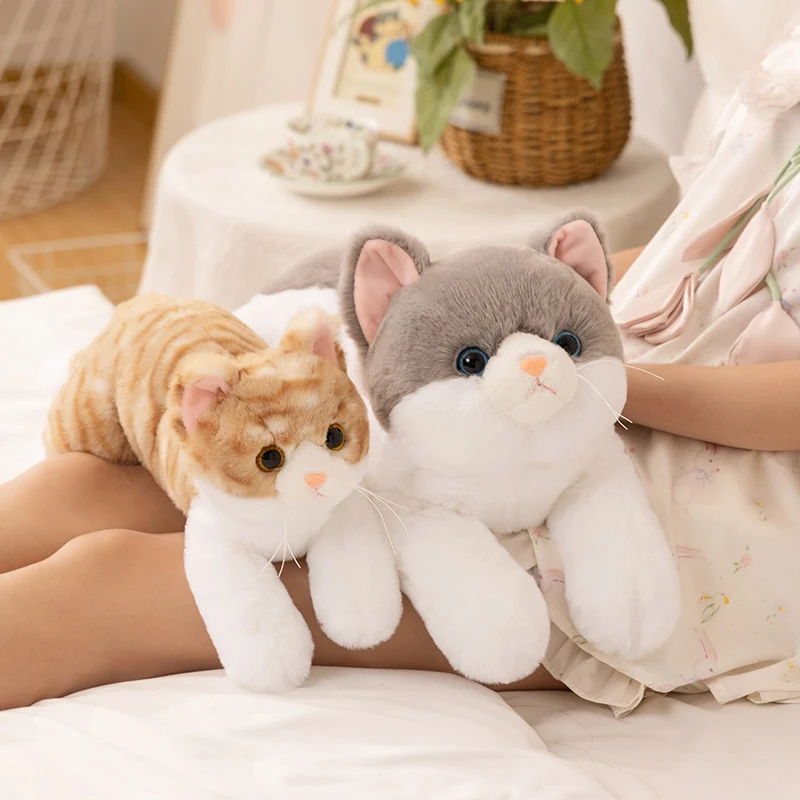 

Прекрасная лилия, кошка, плюшевые игрушки, уютная пушистая кукла-котенок с длинными руками, теплая обнимающая кукла, детский компаньон, подарок на день рождения
