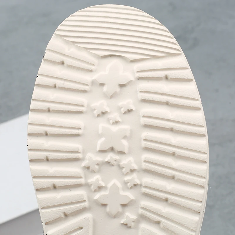 Spring New High Top Women's Shoes One Step Legged Loafers Fashionable Lazy Shoes Comfortable and Versatile Sports Canvas Shoes