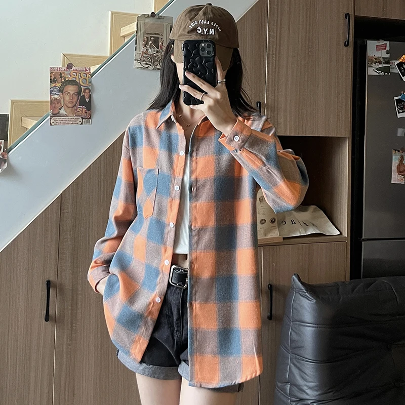 

New Retro Women's Loose Long-Sleeve Plaid Shirt Top Korean Style Spring and Autumn Button Loose Turn-Down Collar Pocket Shirt