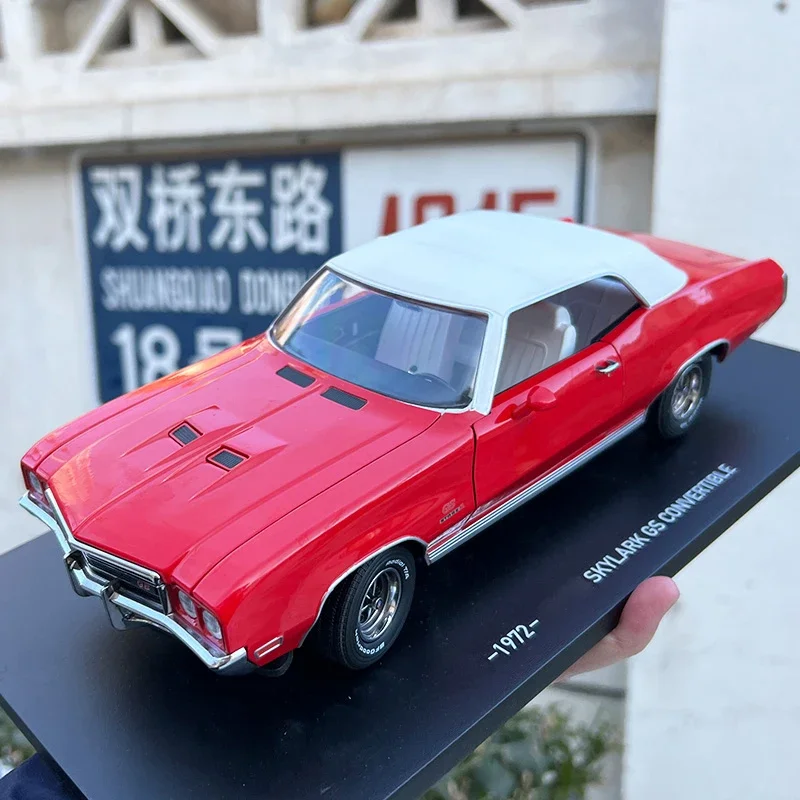 Diecast Alloy 1:18 Scale 1972 SKYLARK GS CONVERTIBLE Vintage Car Model Adult Toy Classic Collection Souvenir Gift Static Display