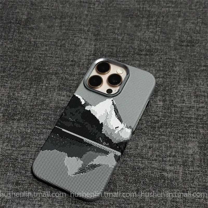 Etui karbonowe 2026 New Mountain Relief do iPhone 16 15 17 Pro Max, magnetyczna tylna obudowa, twarda ramka z PC, ochronna obudowa na telefon — zdjęcie produktu 3