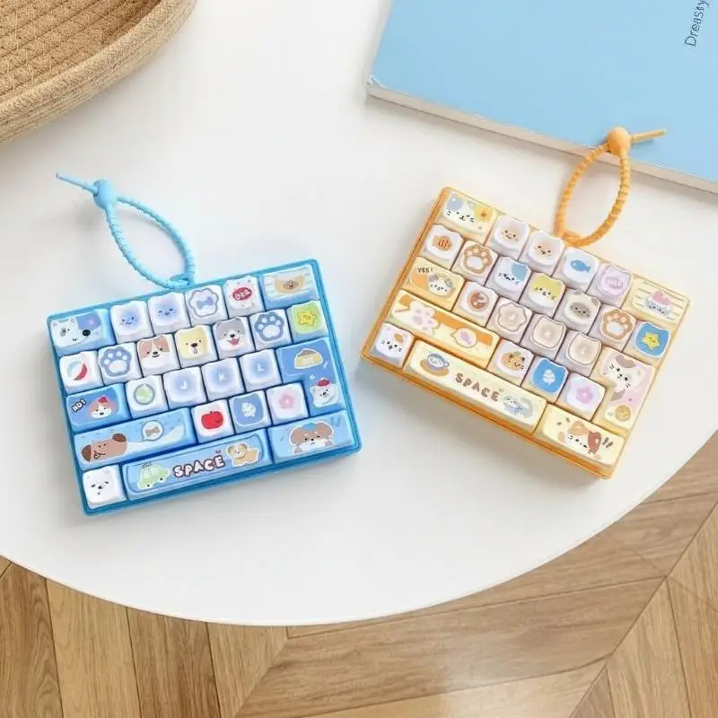 26-Tasten-Tastatur-Keycap-Clicker-Schlüsselanhänger, Rucksackanhänger, lustiger Fidget-Tastatur-Anti-Stress-Schlüsselanhänger, Taschenanhänger, Geschenk – Detail 4