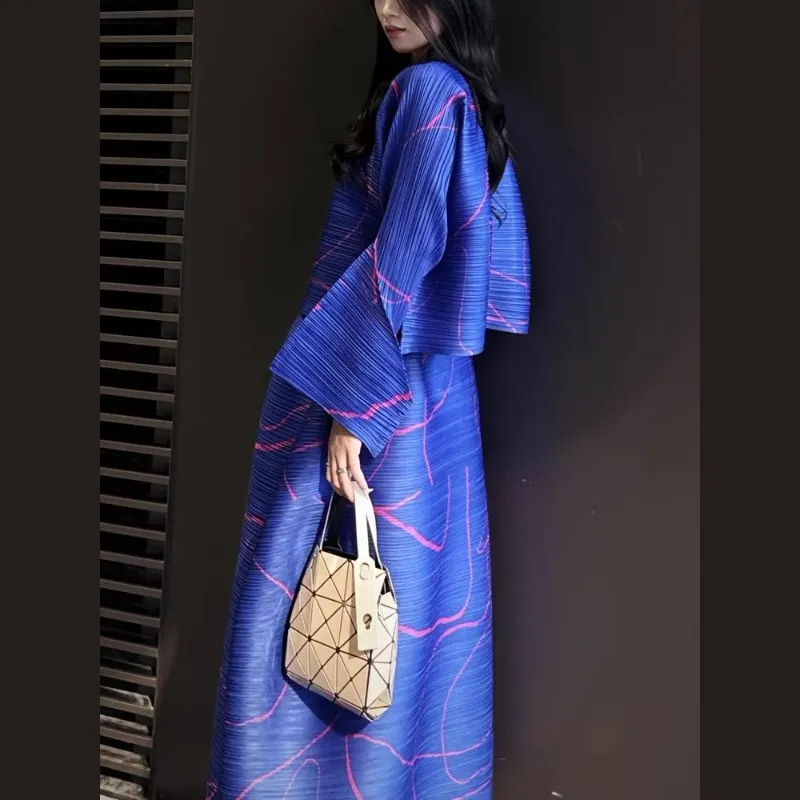 

YUDX Line Print Pleated Crop Top & Midi Skirt Two-Piece Set Artistic Modern Trendy Daily Casual Essential Stylish Pieces 2026