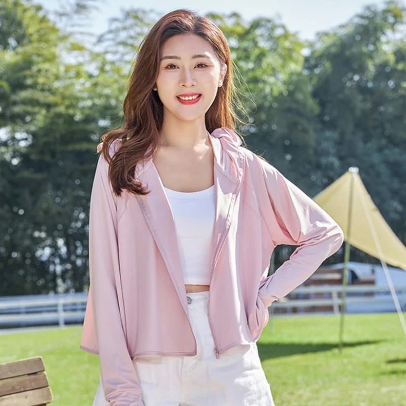 Summer Hotsale Sun Protection Clothing Trim Fit Solid Color Lightweight Coat For Women Short Style With Hat 72*48cm