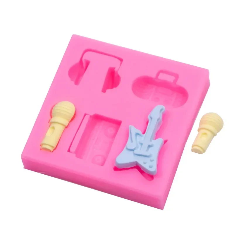 Fondant Radio Headset Semiconductor Guitar Microphone Portable Piano Silicone Mold Aromatherapy Gypsum Crystal Mould