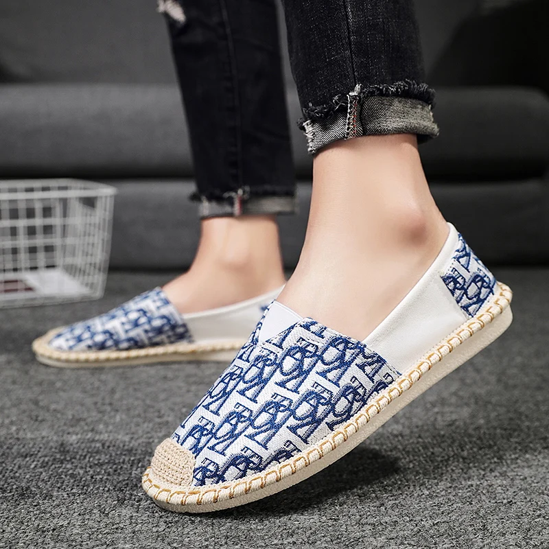 Summer Luxury Fisherman Shoes Men Flat Loafers Fashion Print Casual Canvas Shoes Men Light Breathable Slip-on Shoe Man Espadrill