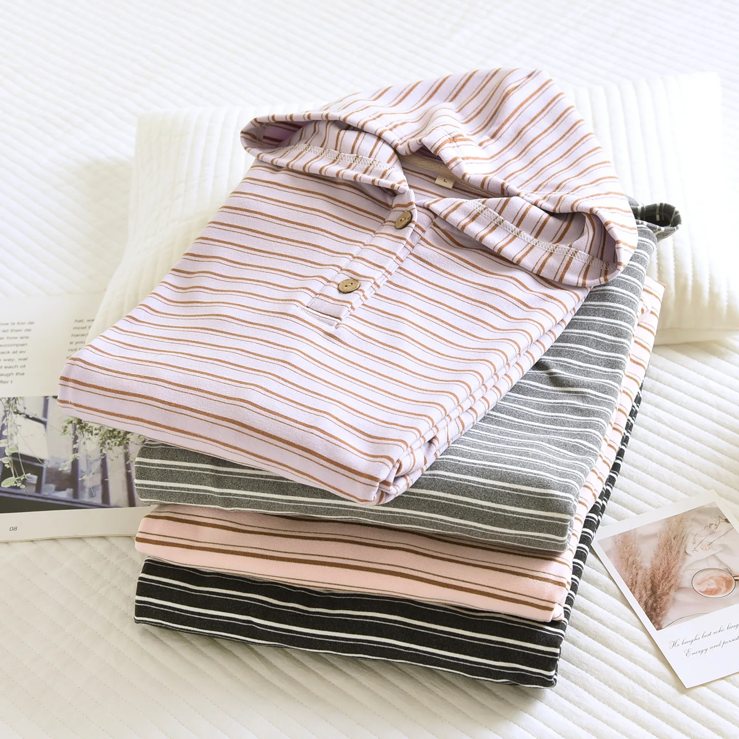 الخريف الشتاء المرأة المخملية الصوف مخطط مقنعين تنورة طويلة الحرارية فستان النوم طويلة الأكمام فستان المنزل ملابس خاصة