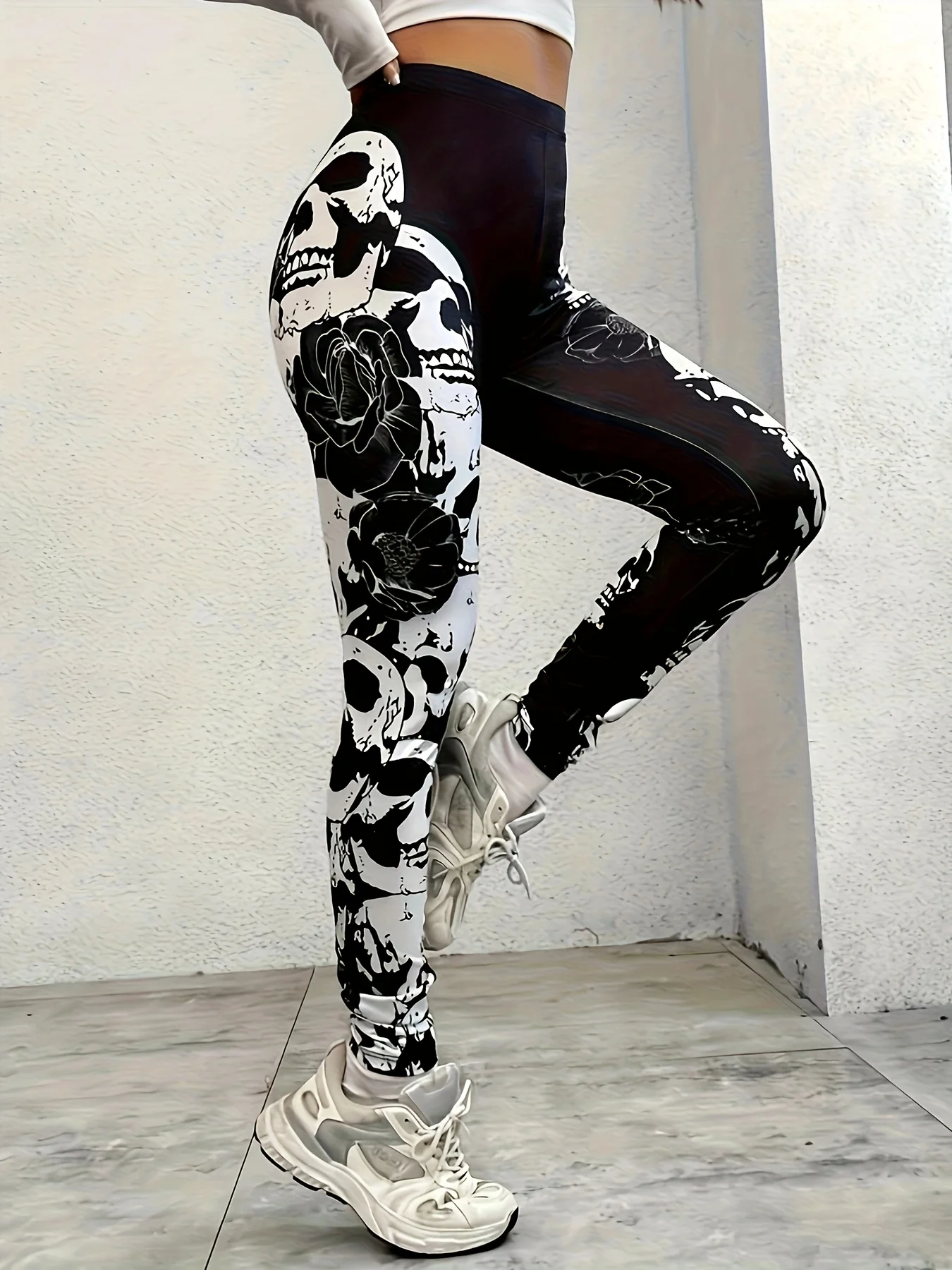 Women's Tight Camouflage Skull Head Digital Print, Casual High-waist Sports Leggings, Comfortable and Suitable for All Seasons