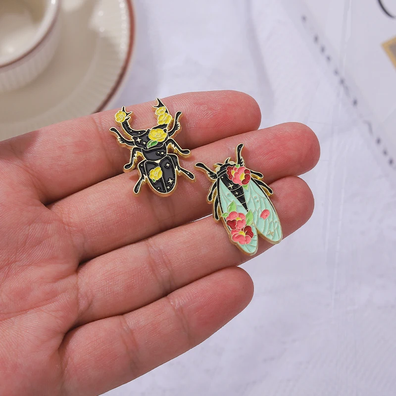 Scorpion Pines Lapel Badges Funny Jewelry Gift for Kids Friends Floral Insects Enamel  Brooch Custom Nature Moth Cicada