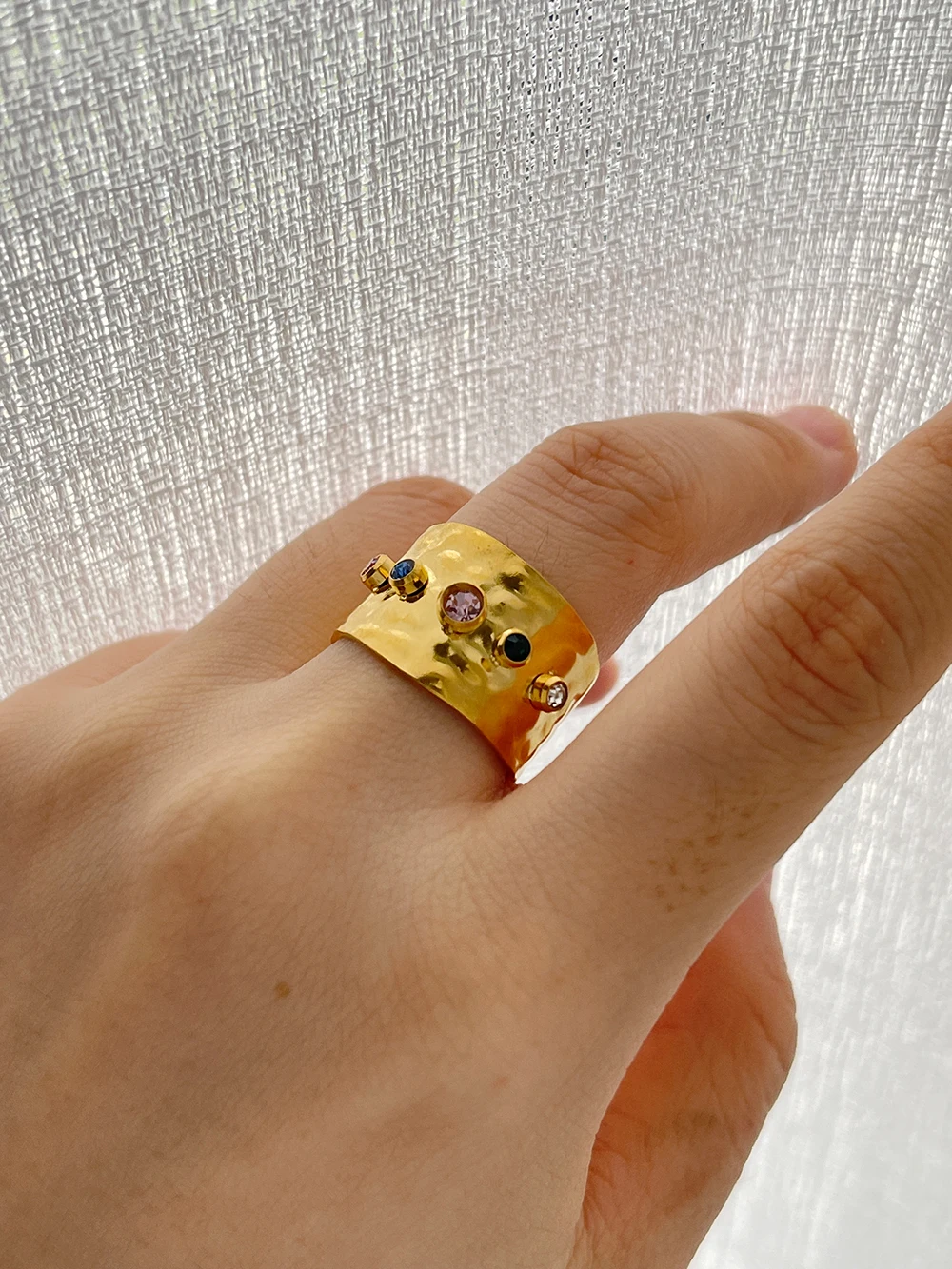 Peri'sbox Stainless Steel Chunky Gold Plated Hammered Wide Band Open Ring with Rainbow Cz Zircon Statement Jewelry Waterproof