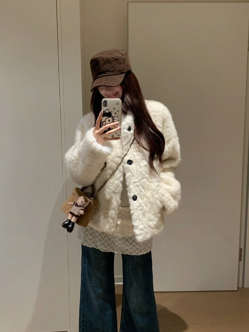 

White Lamb Fur Collar ort Jaet Women's Sle Small Size Winter High-End Feel Leather Fur Inteated Warmth Top