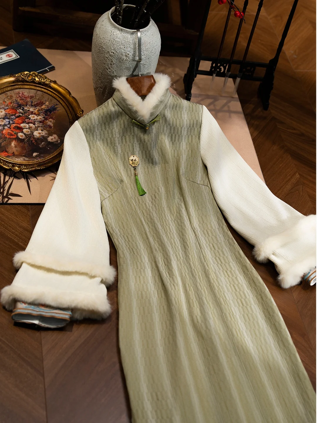 young-women's-new-chinese-sle-thi-long-sve-qipao-daily-wear-retro-beautiful-high-end-feelings-national-sle-long-sve