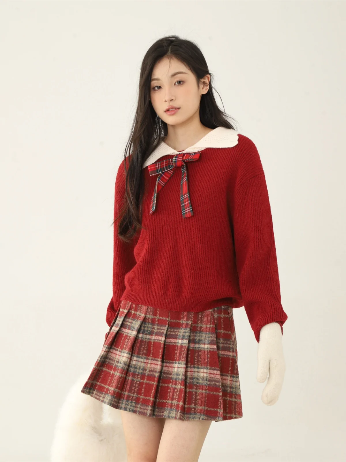 Crsu Festive Series Cisas Capodanno Colletto per bambola scavato Set gonna scozzese dello stesso colore Collezione invernale Faion da donna