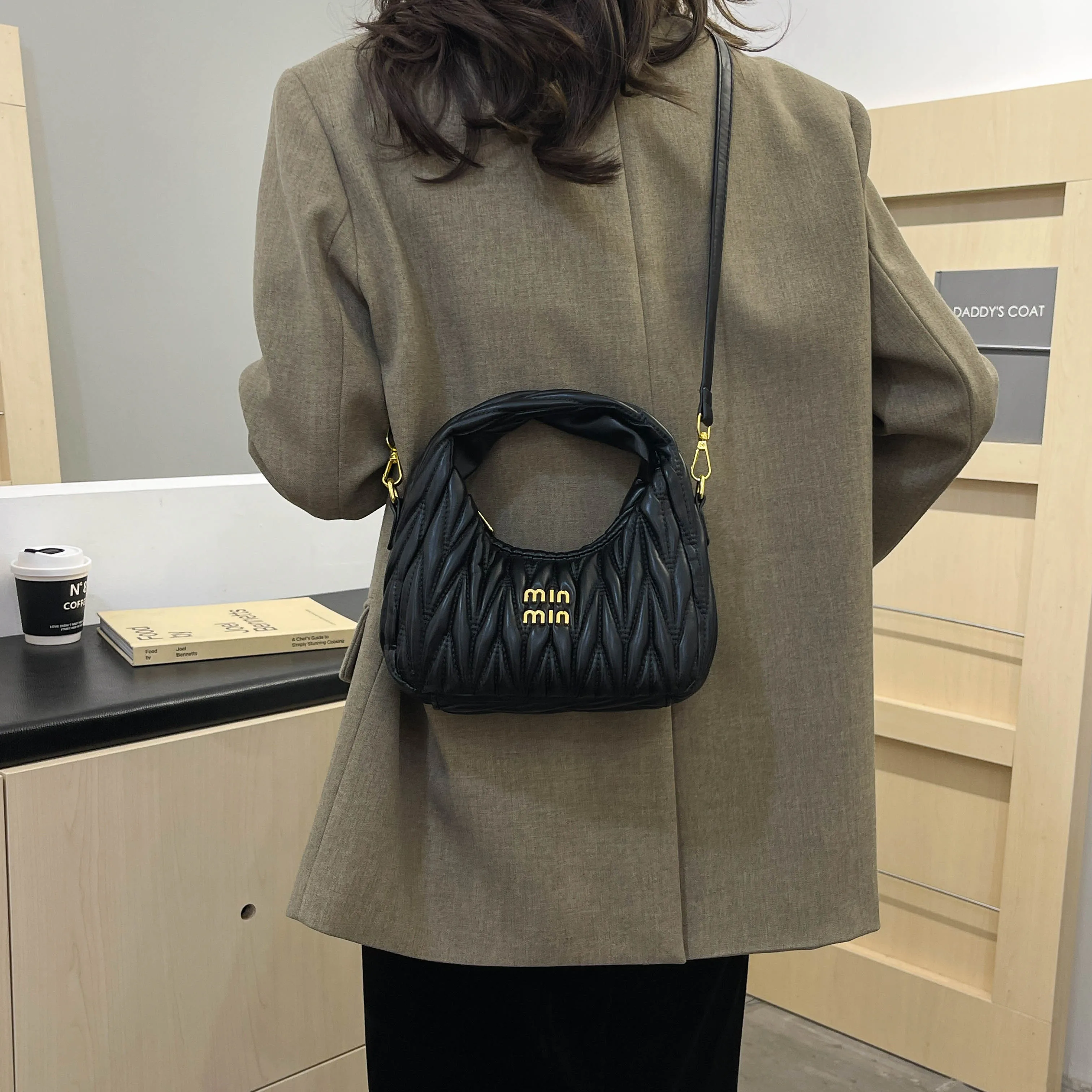 

High End Designer Women Handbag Luxury Leather Crossbody Bag Elegant Shoulder Tote Vintage Classic