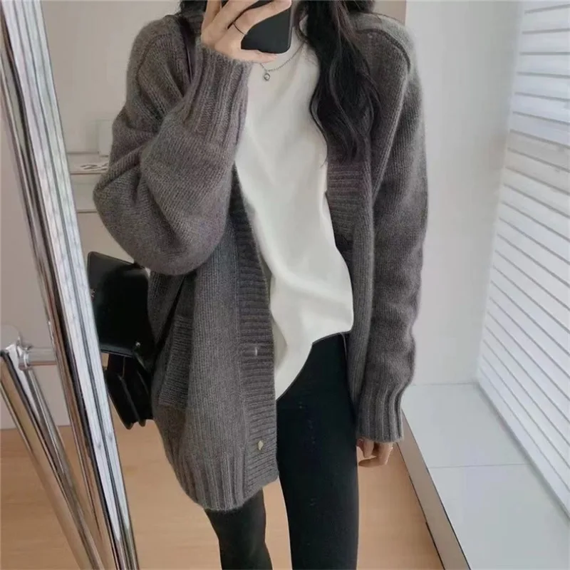 Women Chunky Cardigan Sweaters Button Up V-neck Front Pocket Soft Knitted Jacket Cozy Vibe Teen-girl Fall Winter Outfit