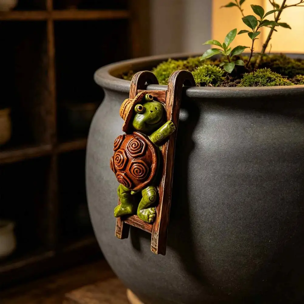 Forest Style Ornament Cartoon Ladder Pot Hanger Resin Turtle Ladybug Bee Climbing Decor Cute Wall Hanging Figurines for Balcony