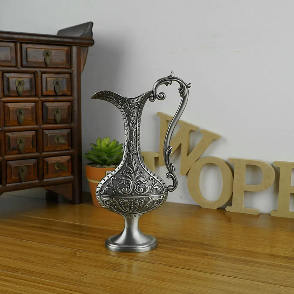 

1Pcs Retro Handle Flower Vase Zinc Alloy European Style Decorative Metal Flower Holder Artistic Desktop Floral Arrangement Home