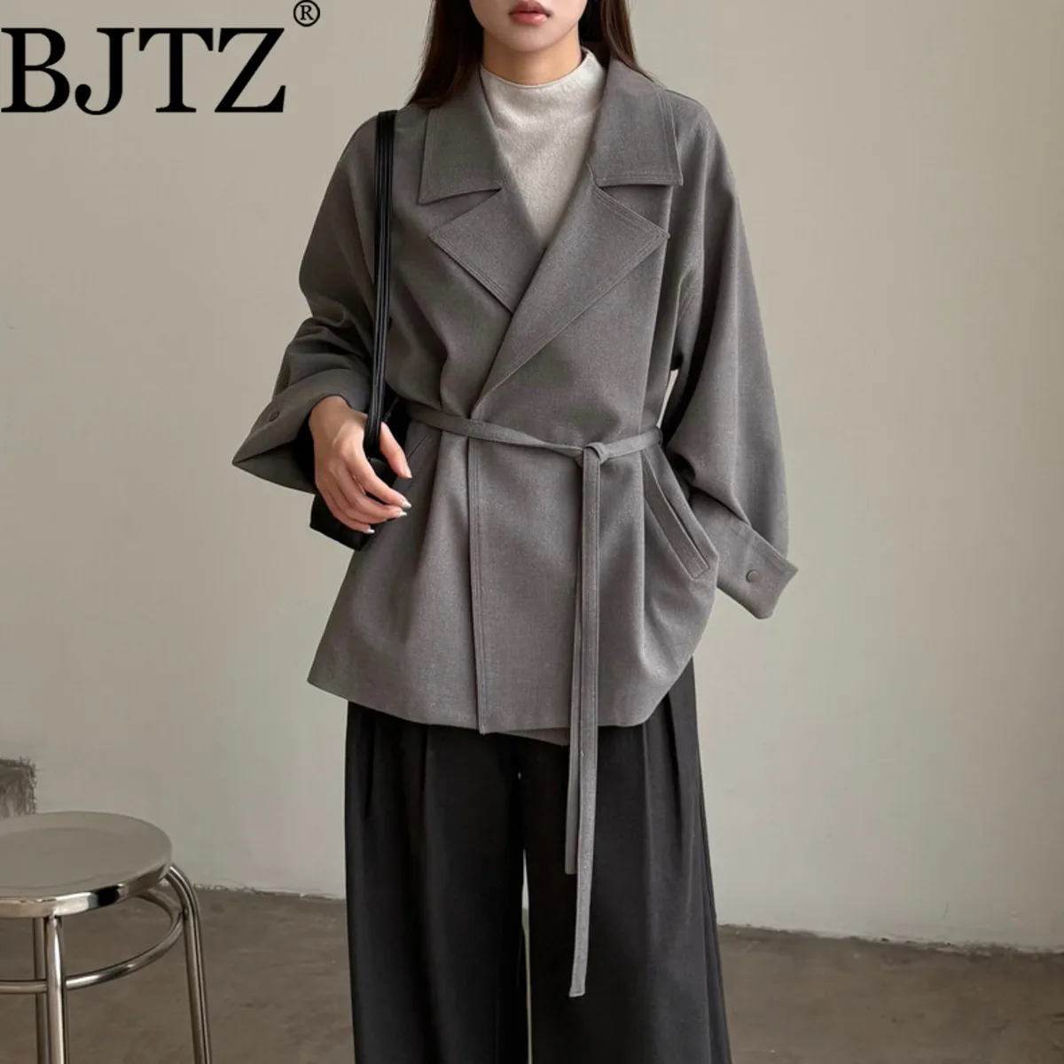 

BJTZ Solid Color Fashion Short Trench Jacket For Woman 2025 Autumn Winter New Lace-up Waist Designer Lapel Office Lady Outwear