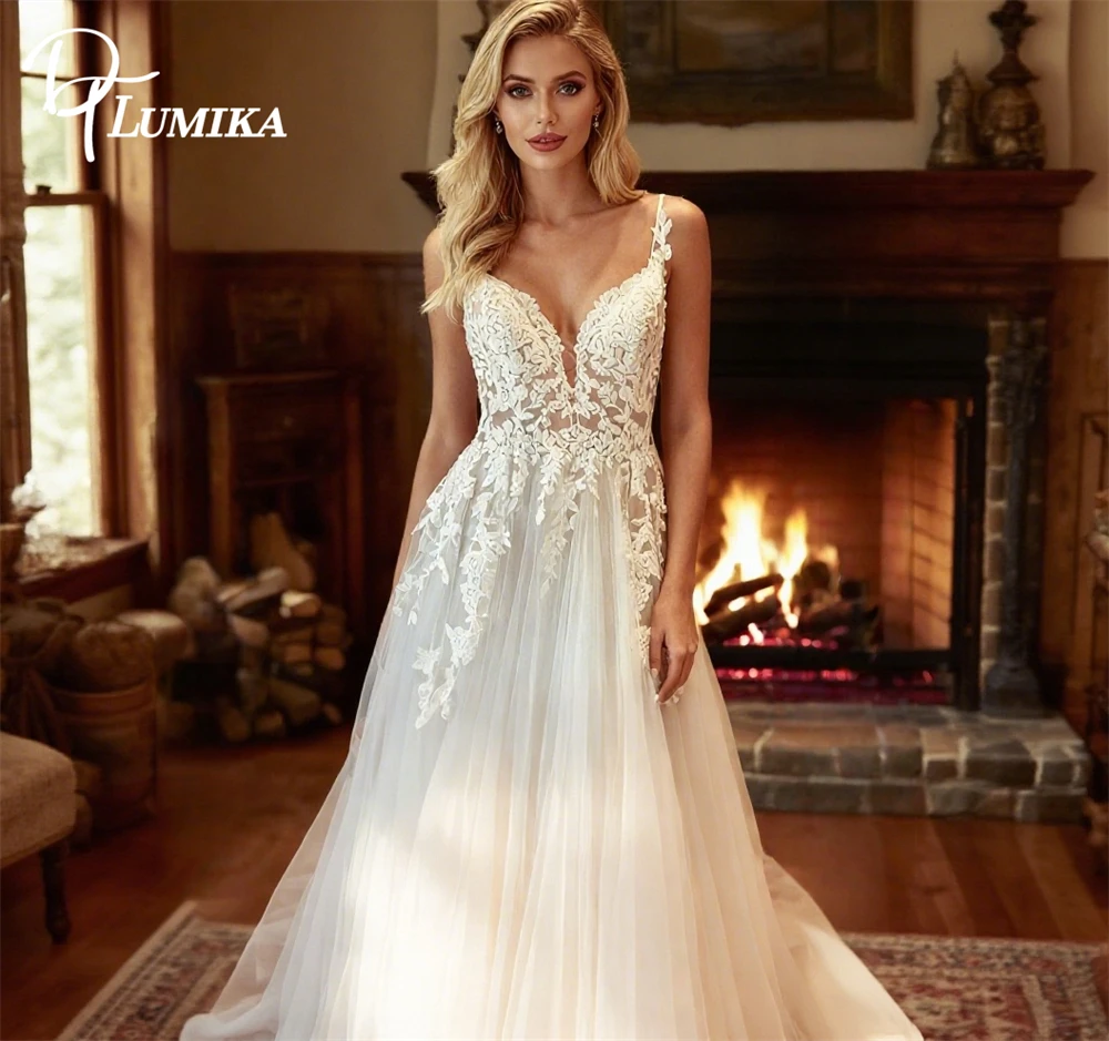 

DTLumika Women Customized Wedding Dress, A Line Long Bride Dresses Spaghetti Straps Corset Back Flower Lace Appliques Bridal