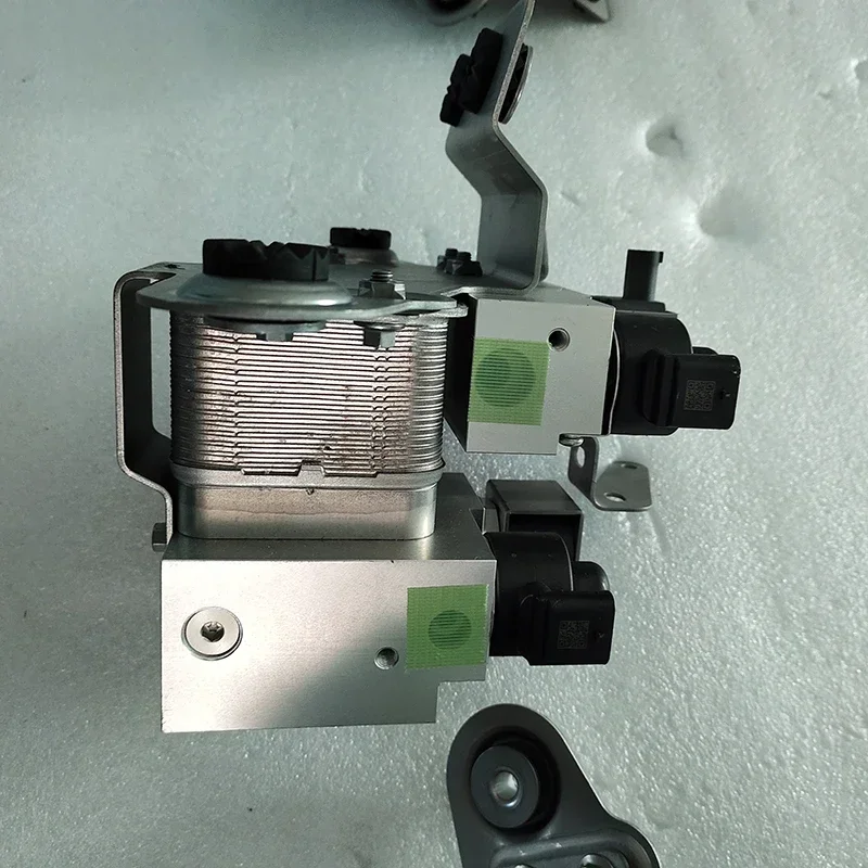 FOR SAIC ROEWE TMS  Control Air Conditioning Valve Terminal Integrated Thermal Management System Heat Pump Control System