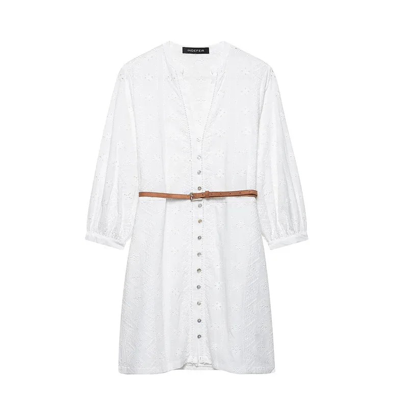 Vestido curto bordado feminino mais branco oco elegante festa mini com cinto moda casual 2025 novo estilo