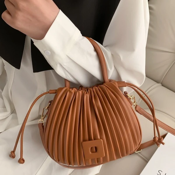

Fashion Crossbody Bag for Women Luxury Vintage Shoulder Handbag Female Tote Bag Casual PU Leather Bucket Bag