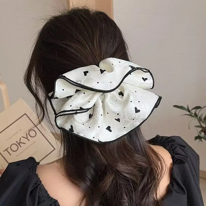 القلب طباعة مطاطا رباط شعر البولكا نقطة كبيرة الحجم Scrunchies ذيل حصان حامل شريط مطاطي النساء الشعر حبل التعادل إكسسوارات الشعر