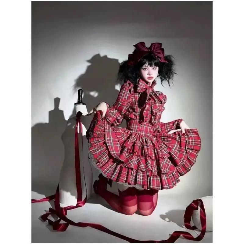 Conjunto de Três Peças Estilo Lolita Japonês Red Grid Art Chapter: Jaqueta Escolar, Saia e Camisa com Laço - Moda Feminina Vi...